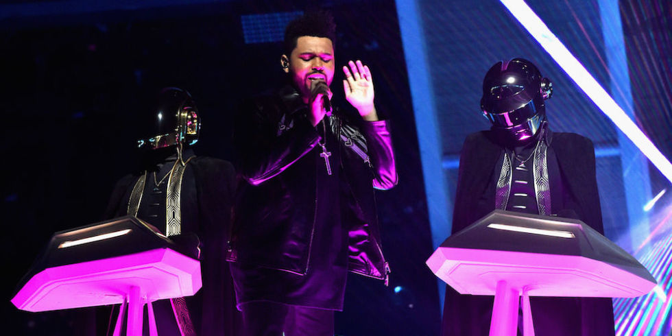 daft-punk-the-weeknd-grammy-2017-houseando (1)