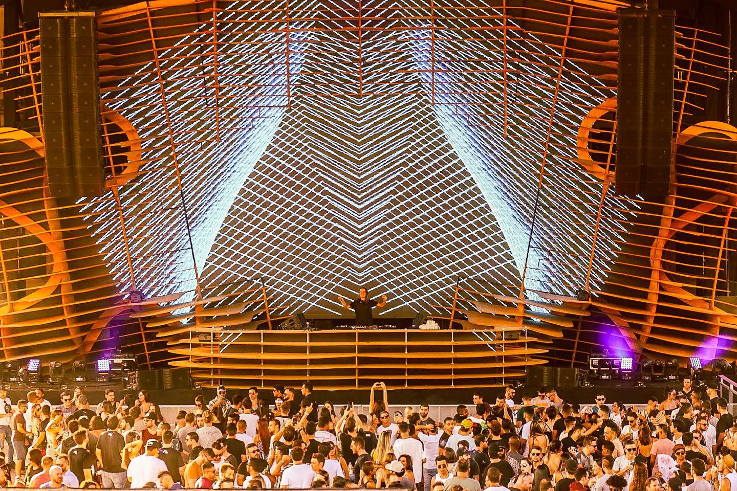 SET DO DIA: DRE GUAZZELLI WARM UP ABOVE & BEYOND - LAROC! - HOUSEANDO